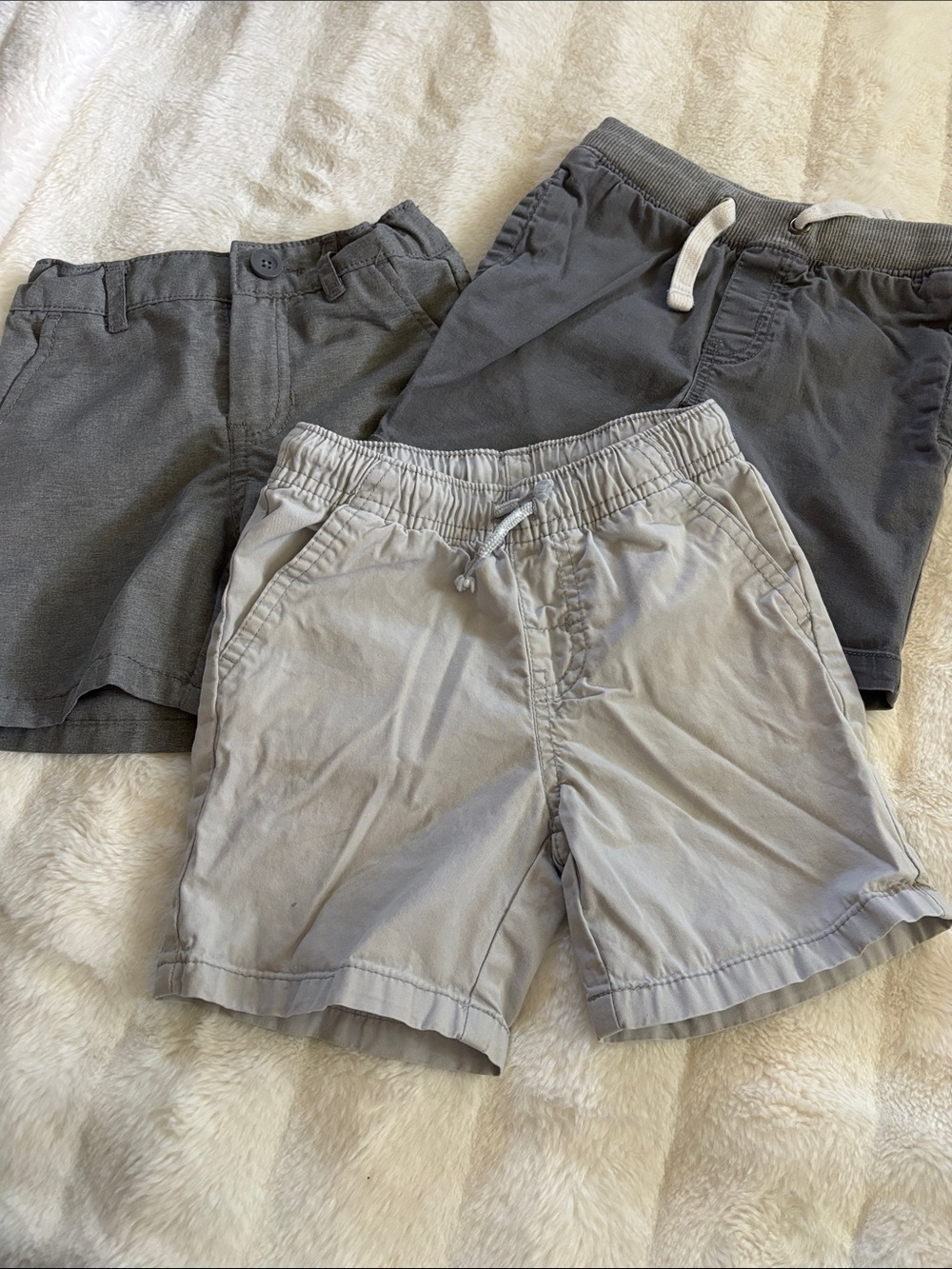 3T grey Cat & Jack boy shorts